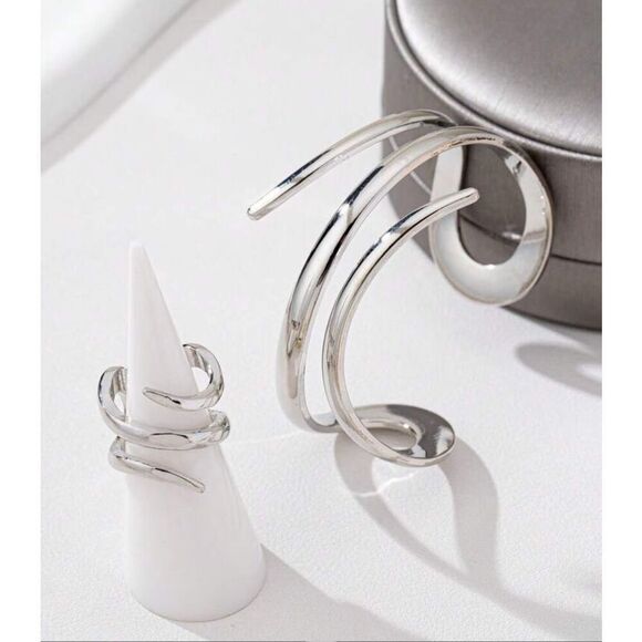 Modern Bracelet Ring Set - Picture 1 of 4